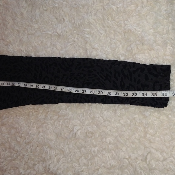 Animal Print Sheer Leggings - Picture 5 of 6